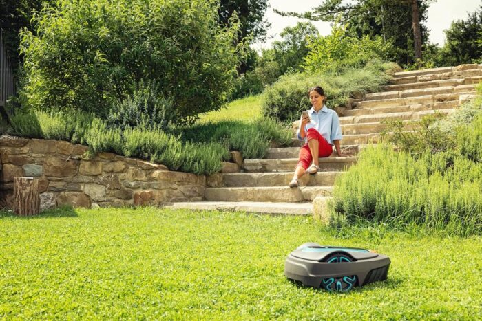 Gardena Mähroboter smart SILENO life 750 m² Set: Innovative LONA AI-Technologie, Steuerung per App, SensorControl, für Steigungen bis zu 35 Prozent, inkl. smart Gateway, DE-Version (19701-60) - Image 38